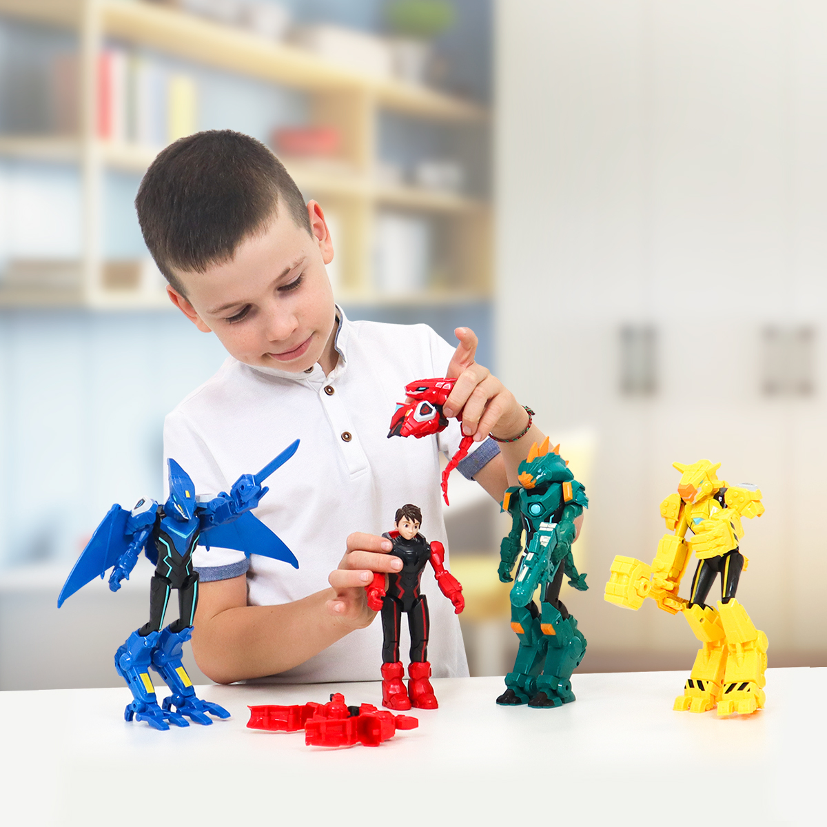 Фігурка Dinoster Лучіо 20 см з обладунками та бластером — превʼю 6