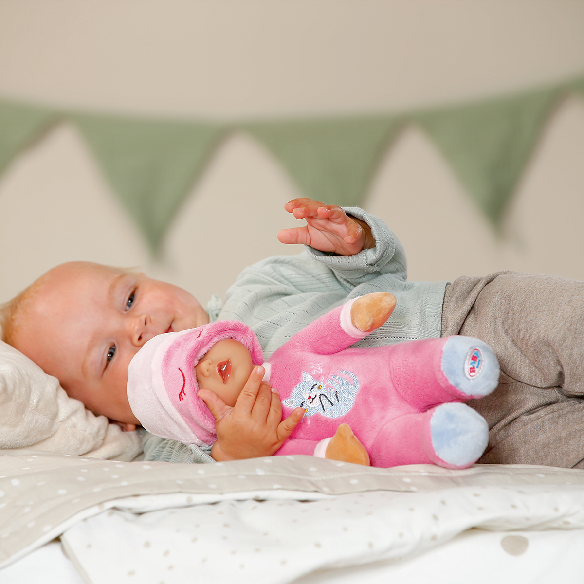 Лялька Baby Born For babies Ніжна Соня 30 см з брязкальцем — превʼю 3
