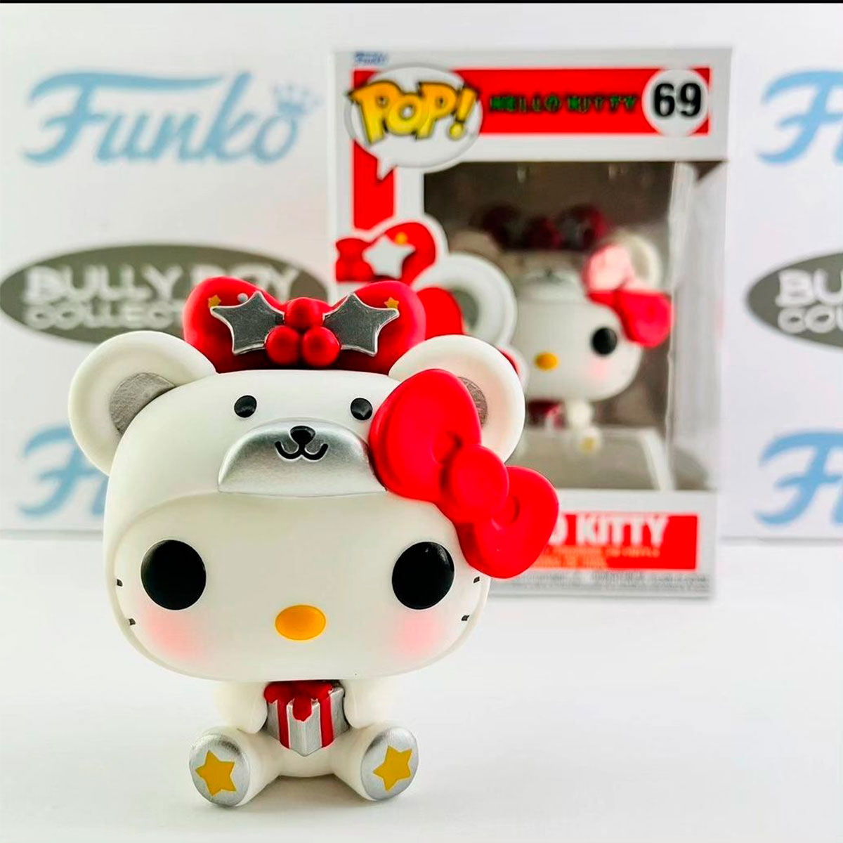 Колекційна ігрова фігурка Funko Pop - Hello Kitty у костюмі ведмедя Багатоколірна — превʼю 3
