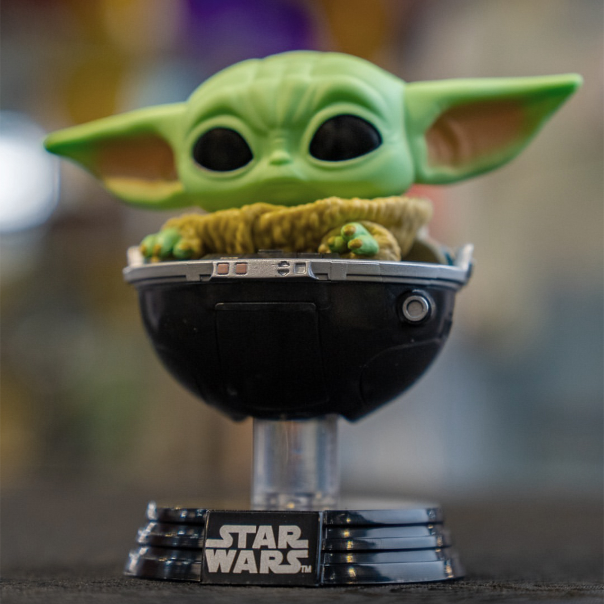 Колекційна ігрова фігурка The Mandalorian - Baby Grogu Funko Pop у візочку — превʼю 4