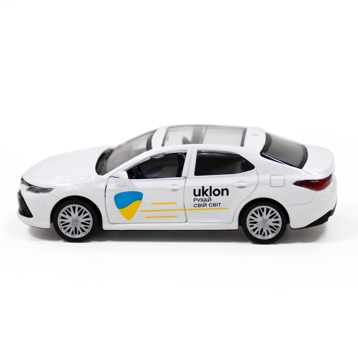 Автомодель TechnoDrive Toyota Camry Uklon металева Біла — превʼю 4