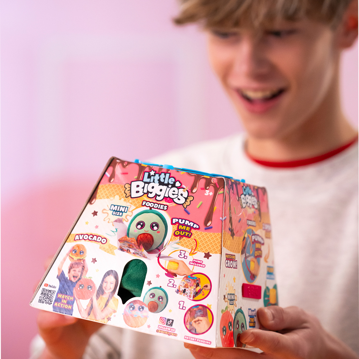 Надувна іграшка Little Foodies Морозиво Biggies 22 cm з насосом у комплекті — превʼю 5