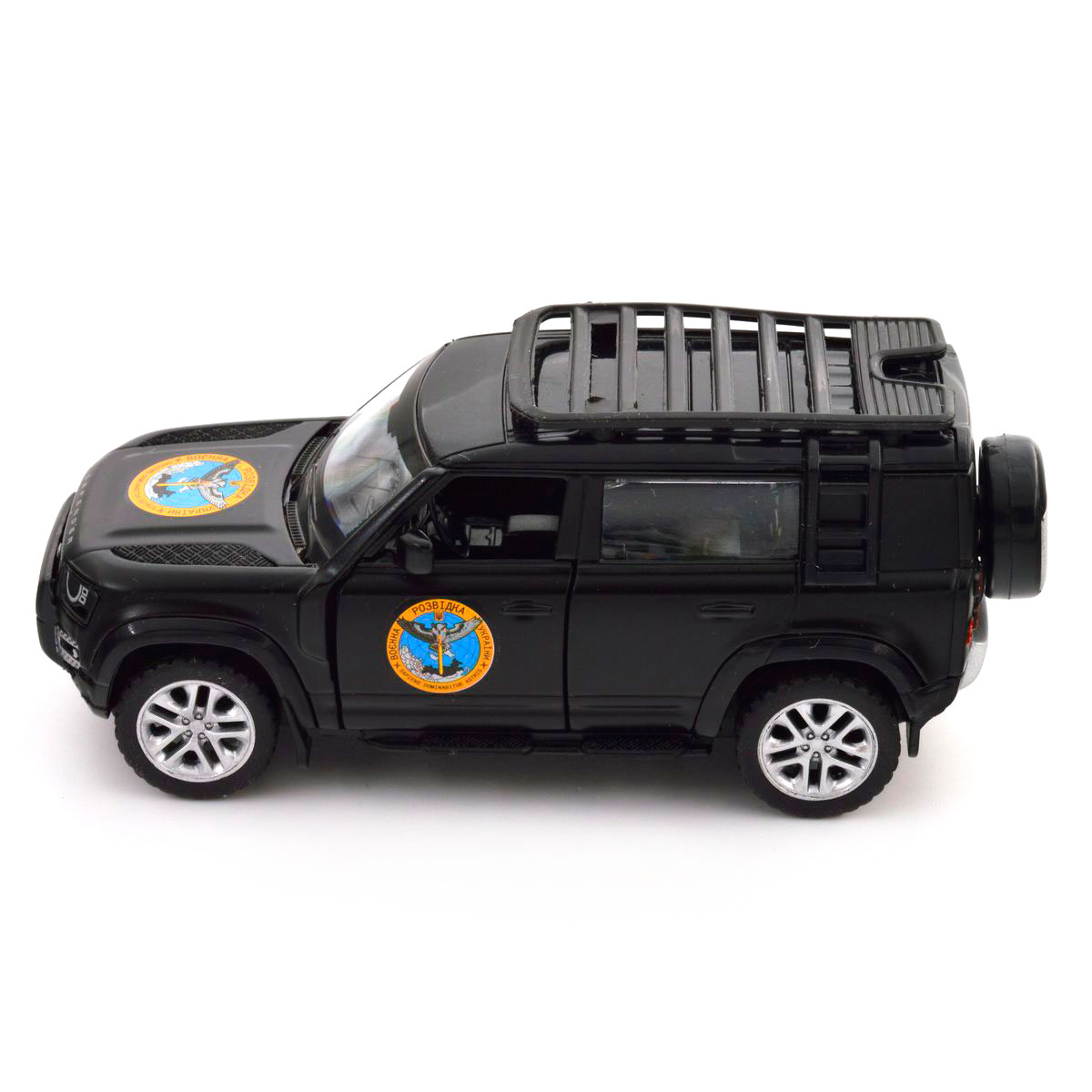 Колекційна автомодель TechnoDrive Land Rover Defender 110 ГУР МО Шеврони Героїв 1:43 — превʼю 9