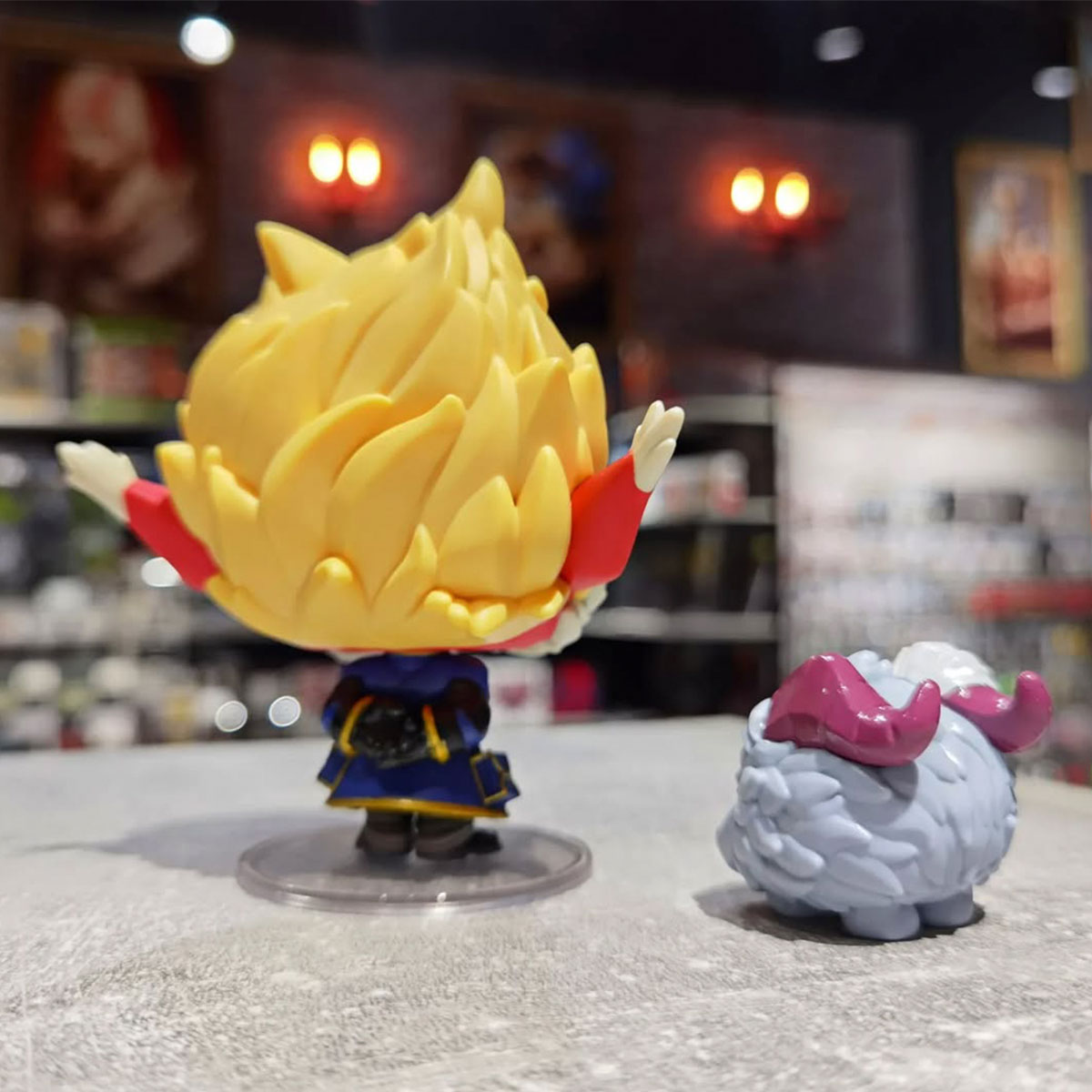 Ігрова фігурка Funko POP - Хеймердінгер з Поро - Heimerdinger with Poro — превʼю 3
