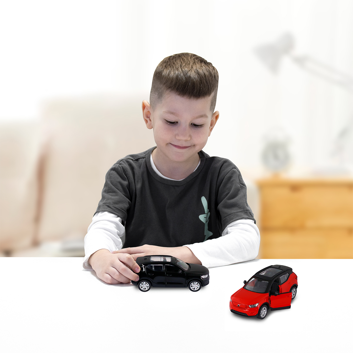 Автомодель Volvo XC40 металева 1:39 — превʼю 3
