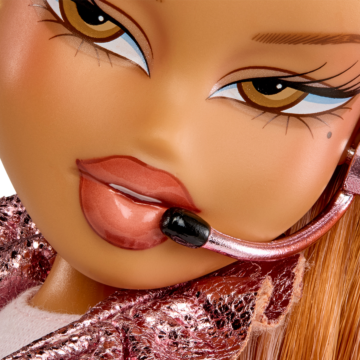 Лялька Bratz Pop Starz Ясмін 25 років з музичними аксесуарами — превʼю 11