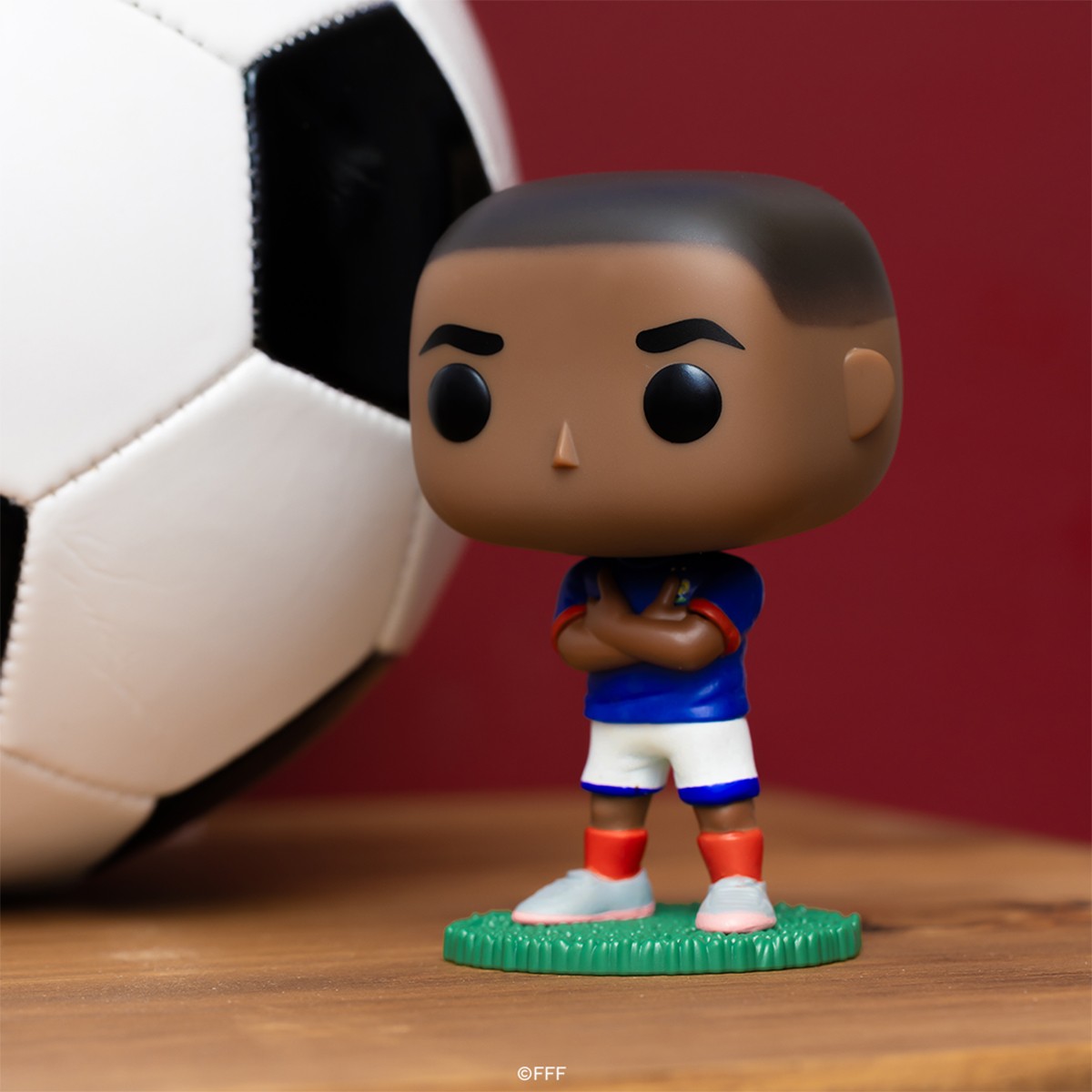 Ігрова колекційна фігурка Funko POP Football Kylian Mbappe Франція Різнокольорова — превʼю 4