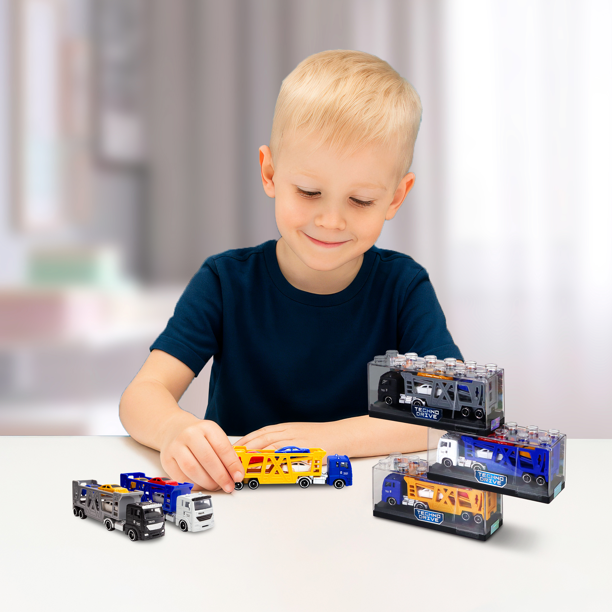 Автоперевізник TechnoDrive 1:64 металева кабіна з рухомим пандусом — превʼю 12