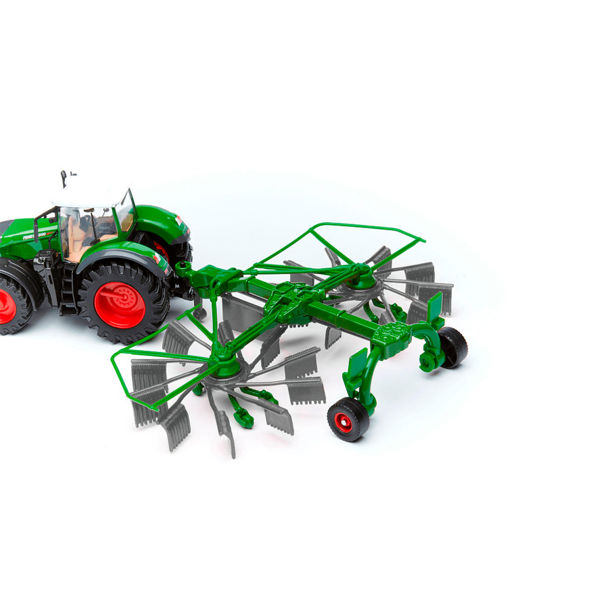 Трактор Bburago Fendt 1050 Vario з роторними граблями 10 см Червоно-зелений — превʼю 4