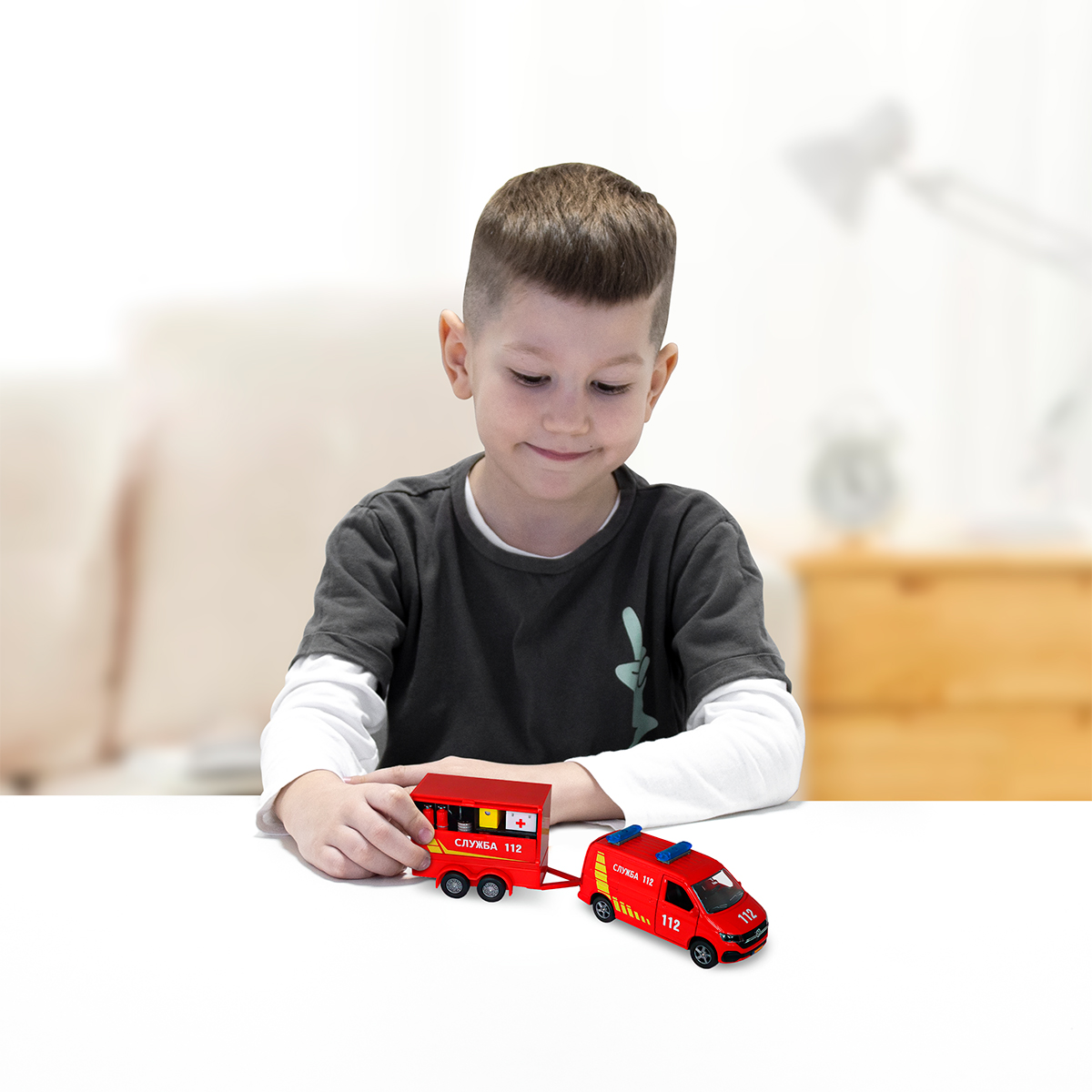 Ігровий набір TechnoDrive Volkswagen Служба 112 з причіпом металевий 27,5 см — превʼю 2