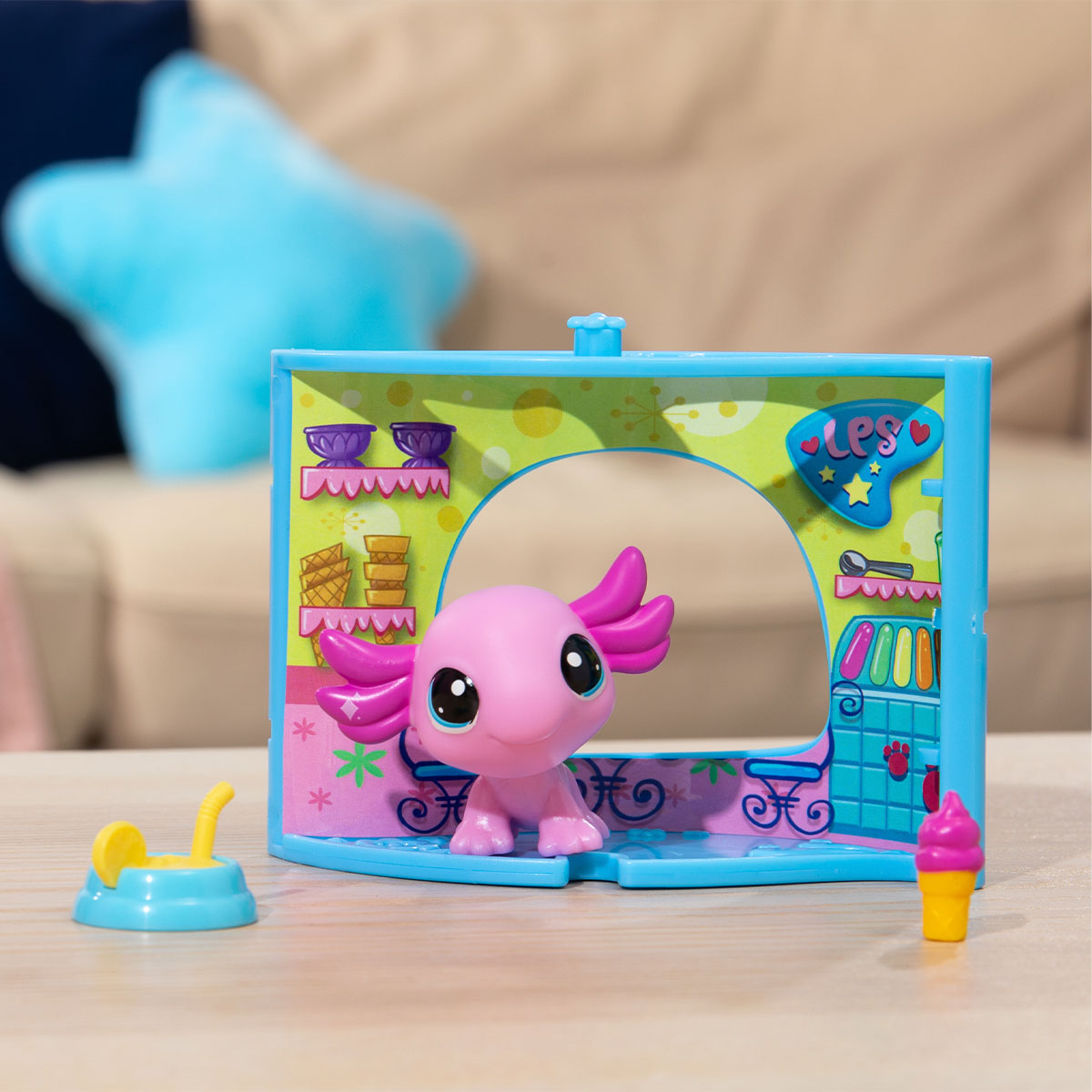 Ігровий набір Крамничка морозива дитячий Hasbro Littlest Pet Shop з фігуркою — превʼю 3