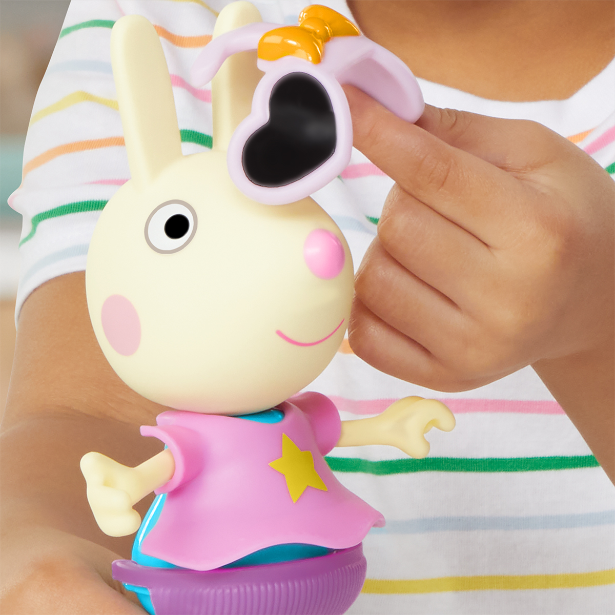 Ігровий набір Peppa Figurines Одягни Ребекку дитячий 15 cm з аксесуарами — превʼю 6