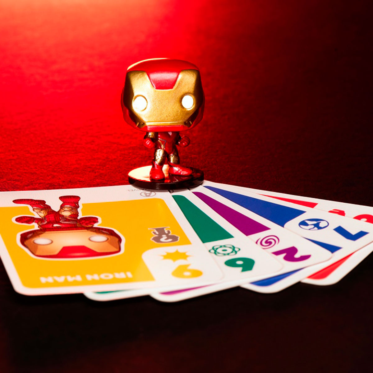 Колекційна настільна гра Marvel Iron Man-Залізна Людина Funko Something Wild — превʼю 5
