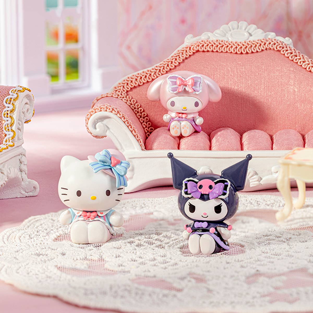 Фігурка-сюрприз Pop Top Sanrio – Елегантні панянки – Hello Kitty My Melody Kuromi — превʼю 6