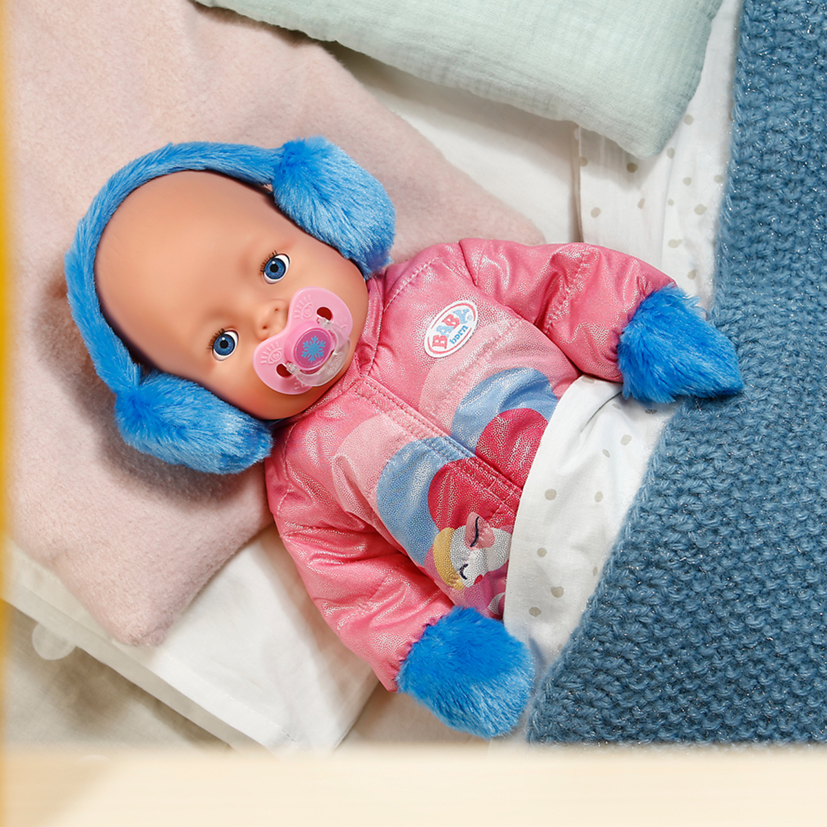 Лялька Baby Born Зимова красуня Емма 43 см з аксесуарами — превʼю 8
