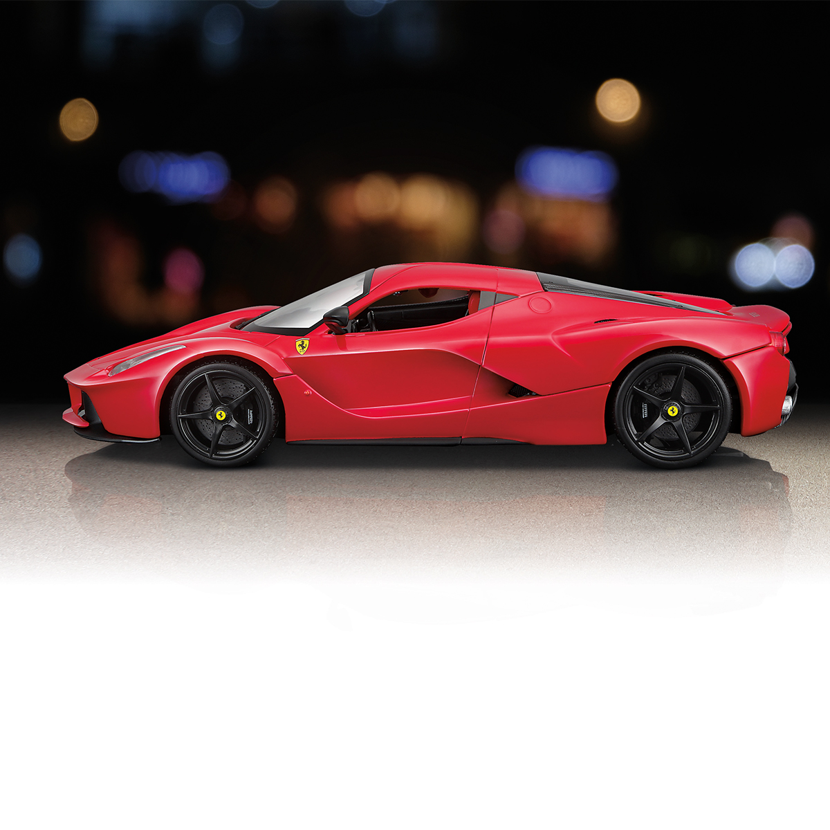 Колекційна автомодель Bburago LaFerrari 1:18 червона з металевим корпусом — превʼю 5