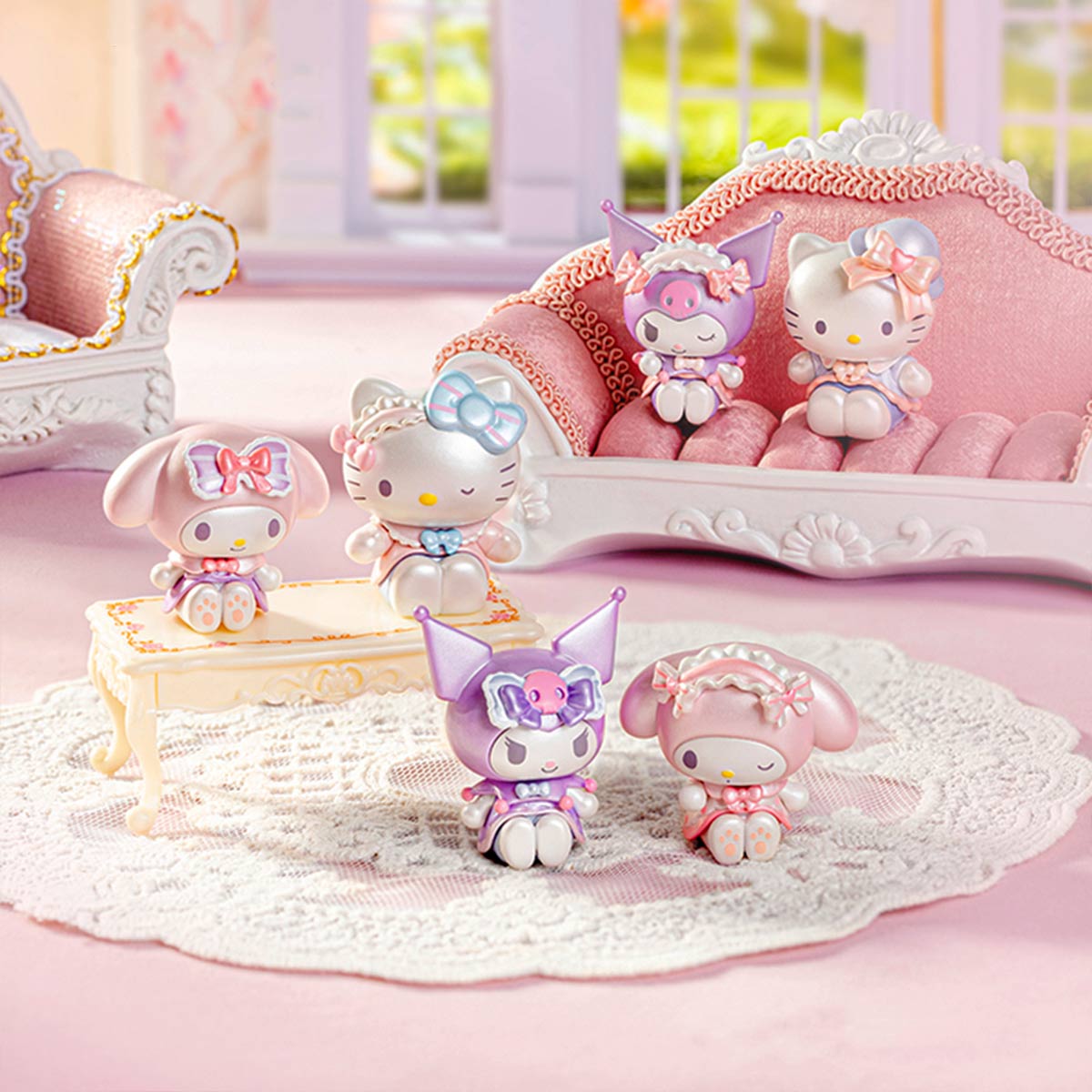 Фігурка-сюрприз Pop Top Sanrio – Елегантні панянки – Hello Kitty My Melody Kuromi — превʼю 4