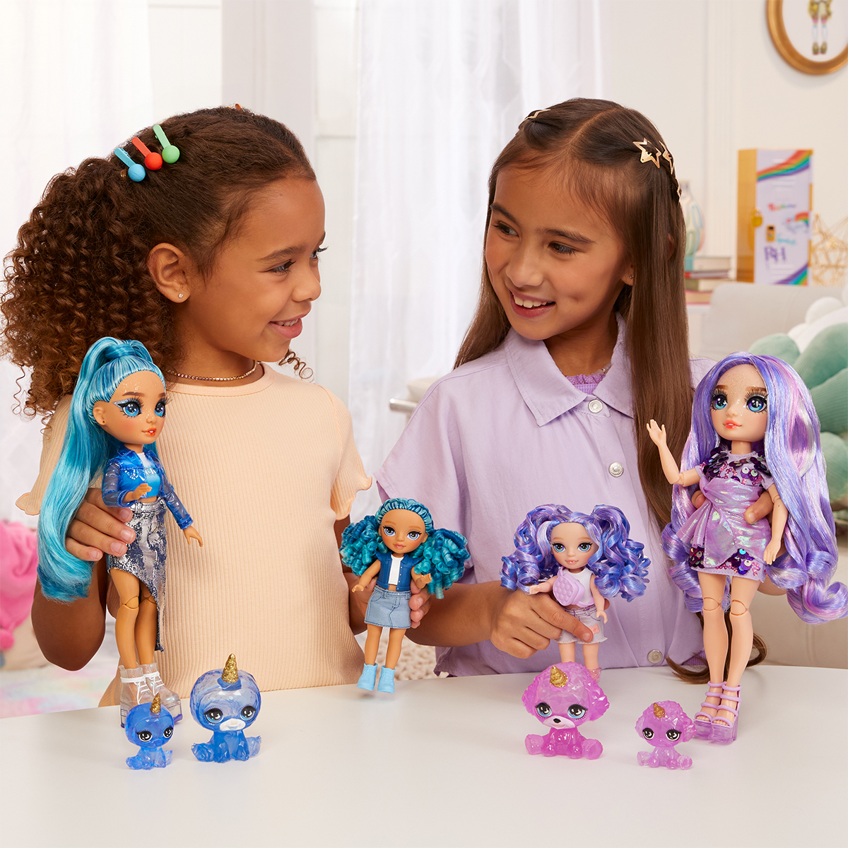 Ігровий набір лялька Rainbow High Littles Сапфіра з улюбленцем 15 cm Синій — превʼю 2