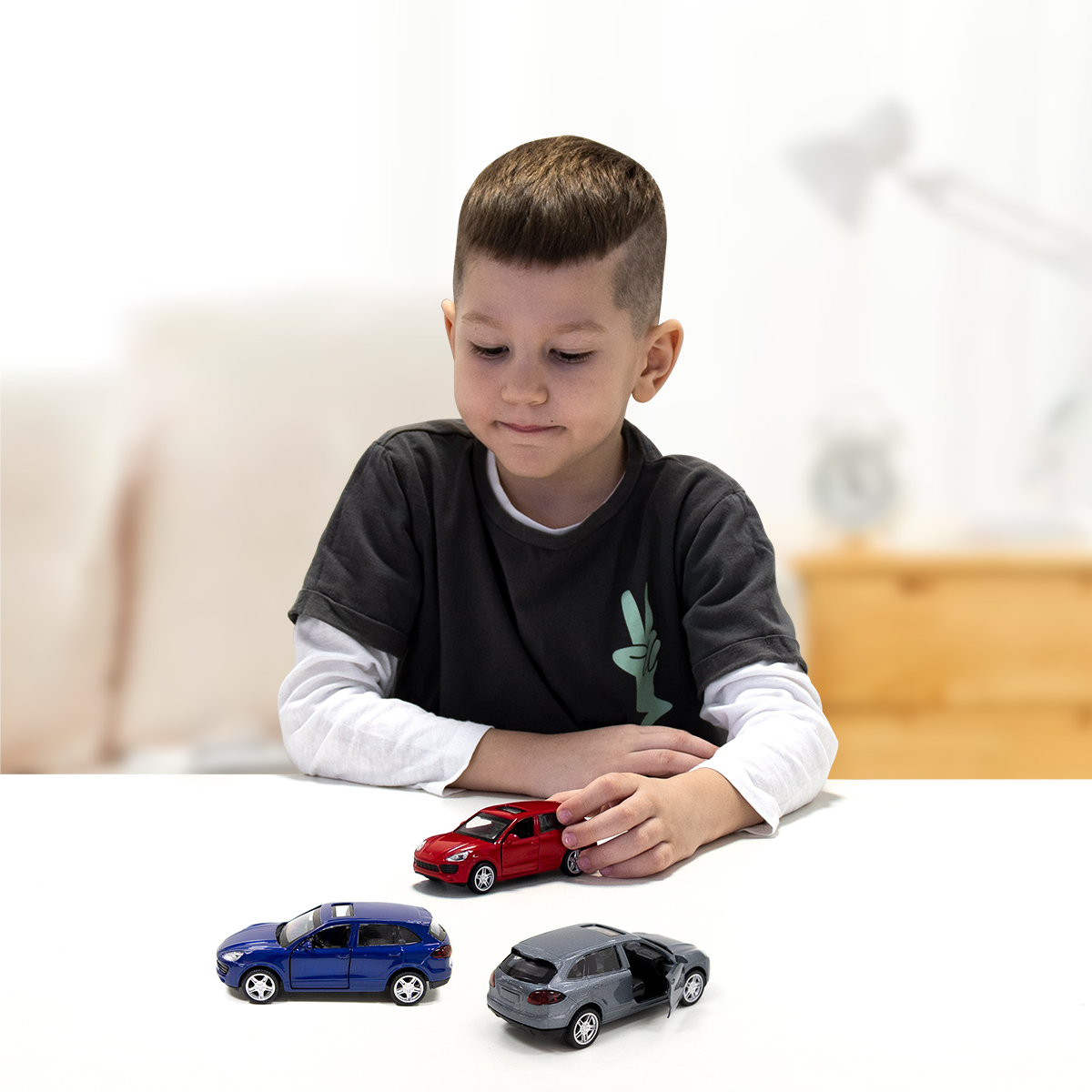 Автомодель Porsche Cayenne S Techno Drive металева Червона — превʼю 2