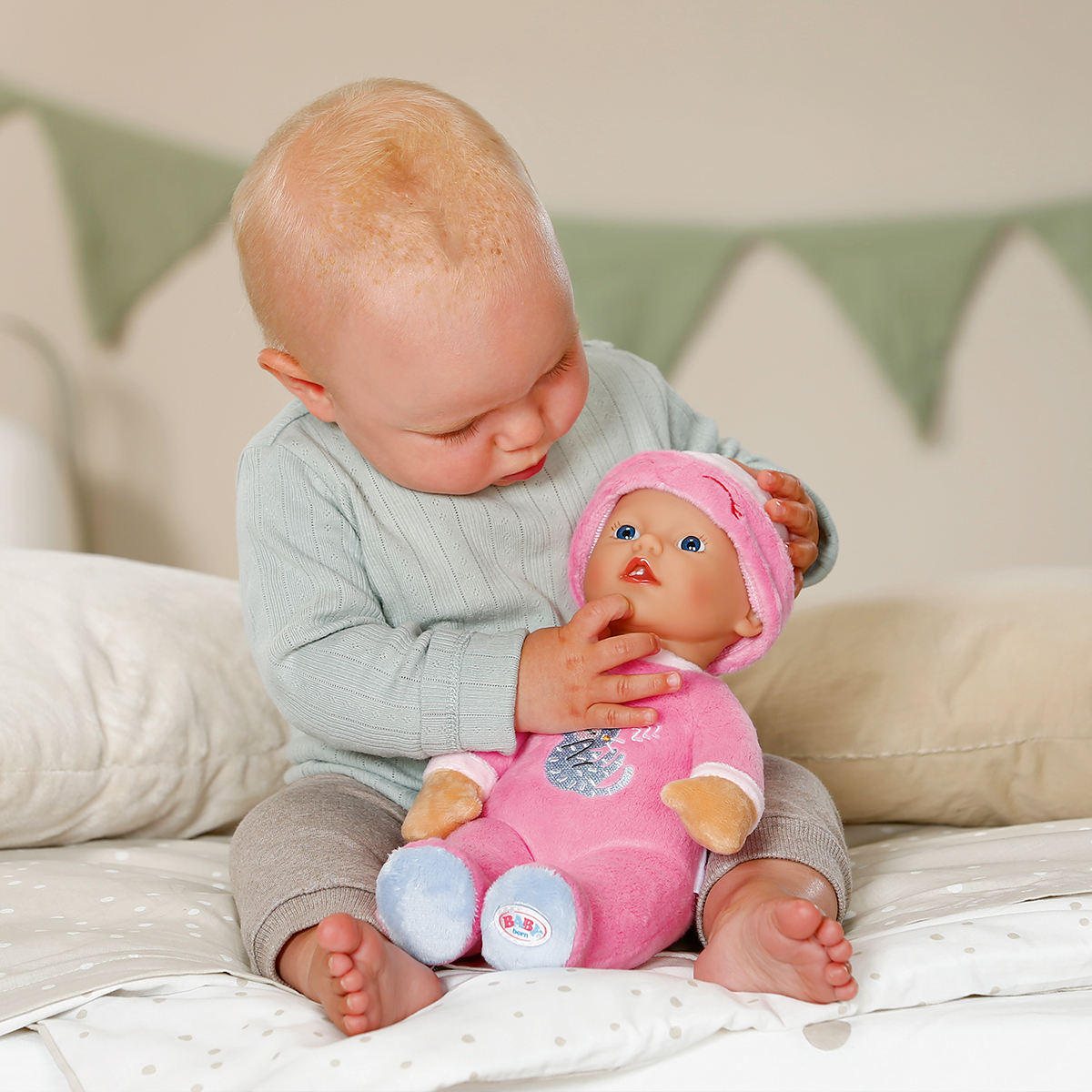 Лялька Baby Born For babies Ніжна Соня 30 см з брязкальцем — превʼю 5