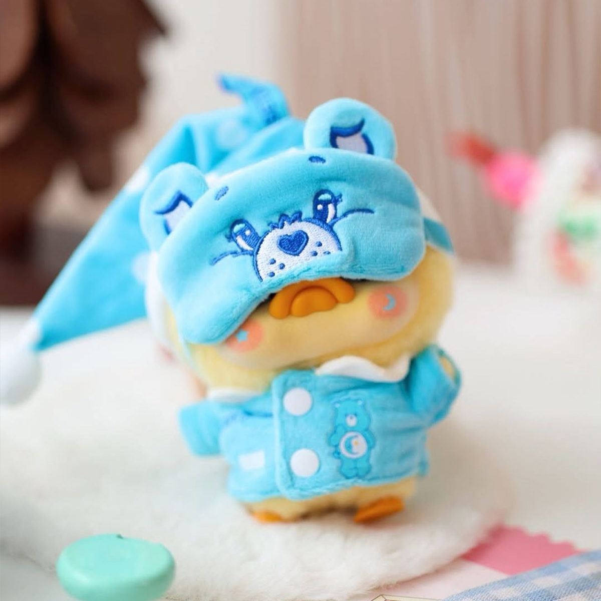 М'яка іграшка Pop Top Upset Duck x Care Bears — Будь веселкою (Be Rainbow) — превʼю 7